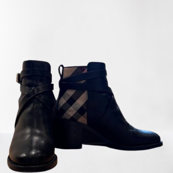 Burberry Stebbingford Check Ankle Boots in Black Leather- Size 40 - Picture 2 of 5